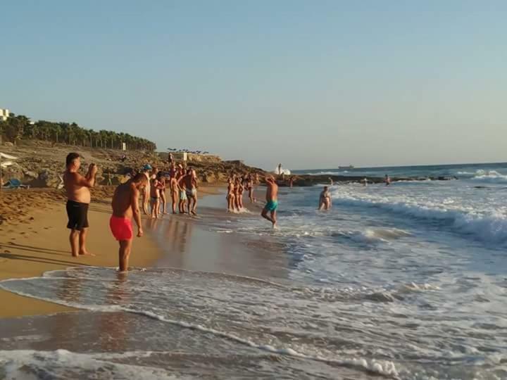 Elysia Park Modern Townhouse Holiday home Paphos